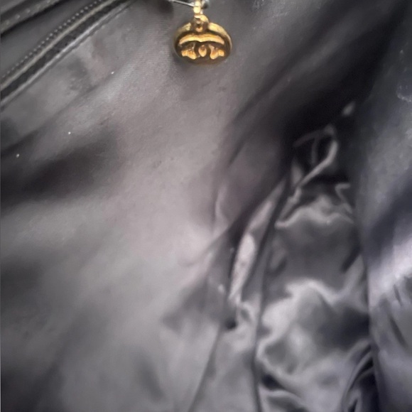 Chanel large CC tote bag caviar leather - Picture 9 of 11